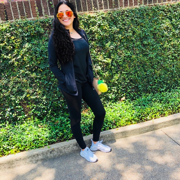 Meet your Posher, Megan - Picture 1 of 1